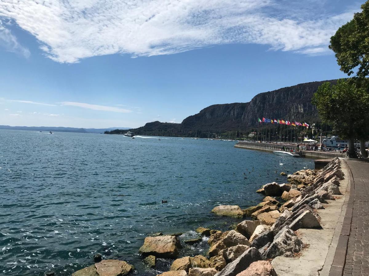 Garda Art&Lake Пескьера-дель-Гарда Экстерьер фото