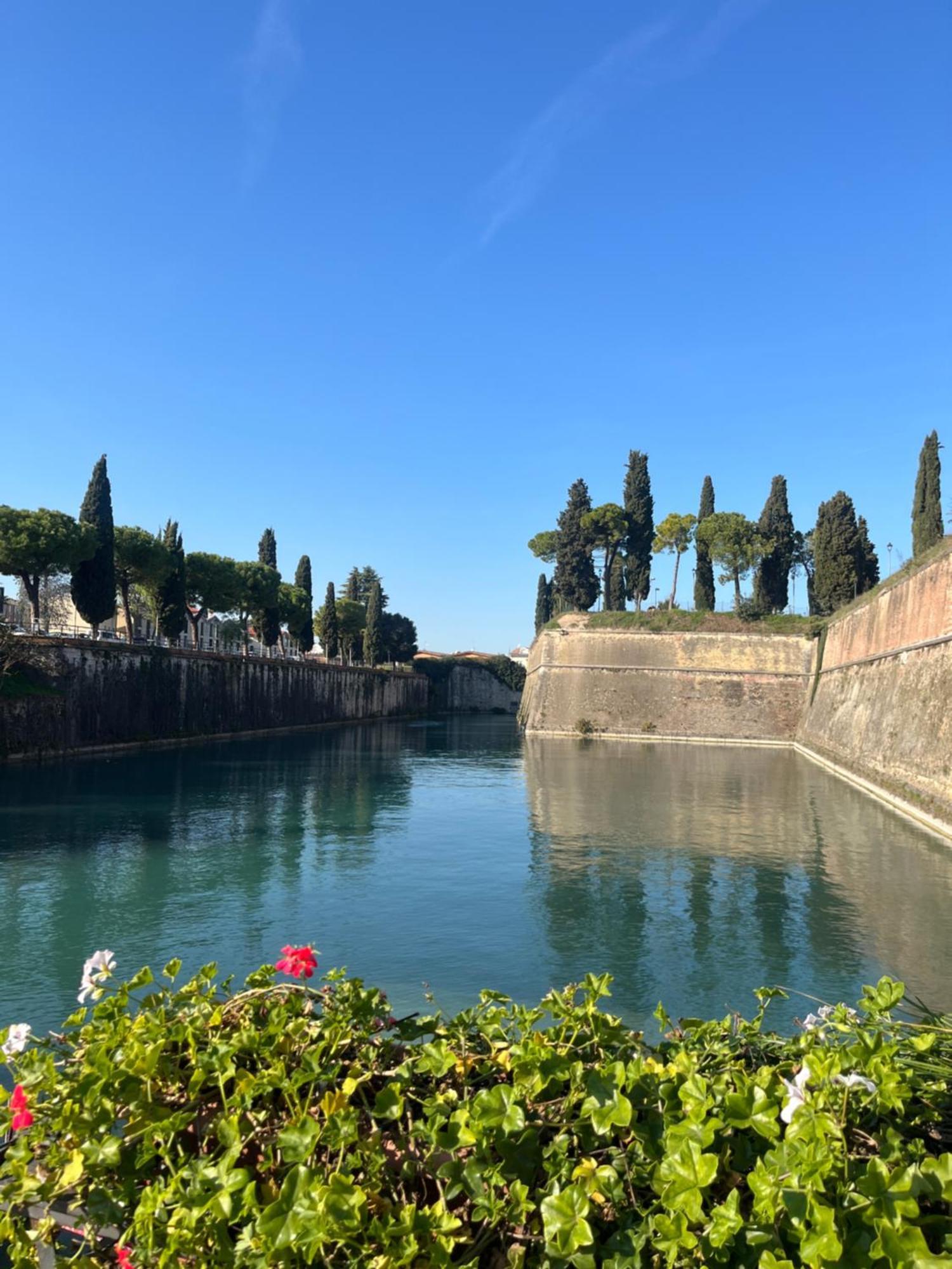 Garda Art&Lake Пескьера-дель-Гарда Экстерьер фото